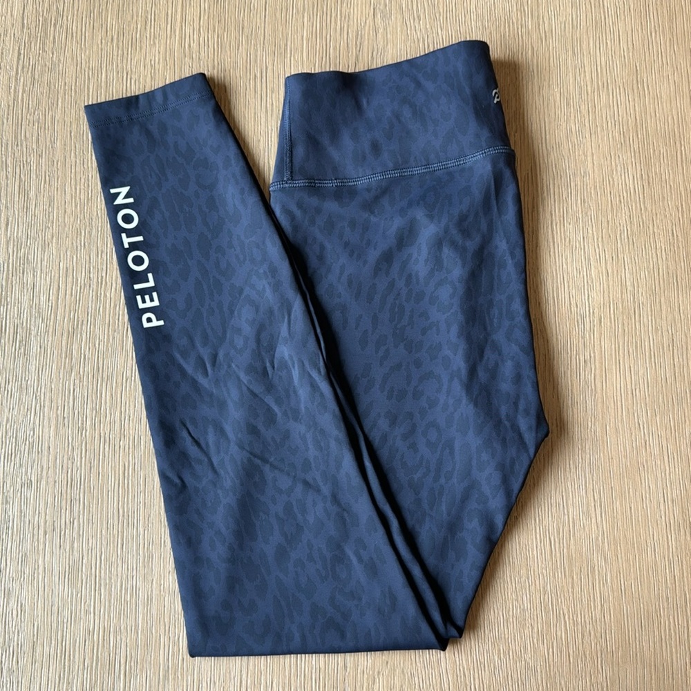 Peloton • Move Mission High Rise Cheetah Legging • Blue